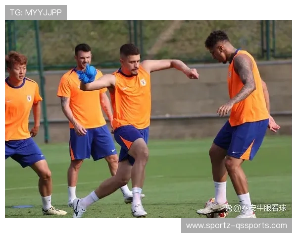 足球巨星特训计划打造完美技术和体能双重突破全面提升球员竞技水平